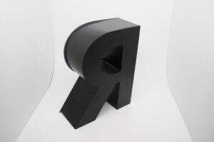 Corpóreo de aluminio con luz interior y frontal de metacrilato - Imagen 5