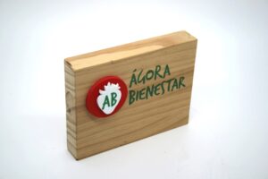 Taco de madera con impresión digital y PVC - Imagen 2