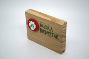Taco de madera con impresión digital y PVC - Imagen 3