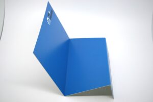 Cubrebaldas PVC impreso y 2 plegados - Imagen 4