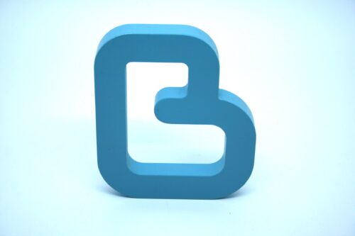 Logotipo PVC lacado con color corporativo